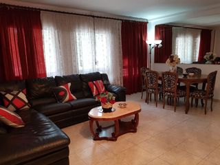 Miete Etagenwohnung in Carrer pere compte 23. Fantàstic pis moblat ideal per a estudiants