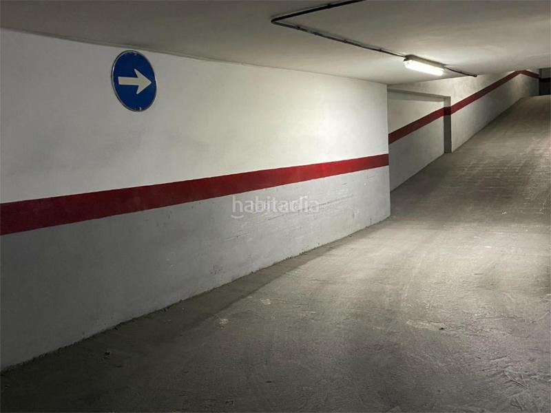 Foto 041635dc-4a1e-4fd0-9431-e86e96217420. Car parking in carrer de timoneda 3 in Arrancapins Valencia