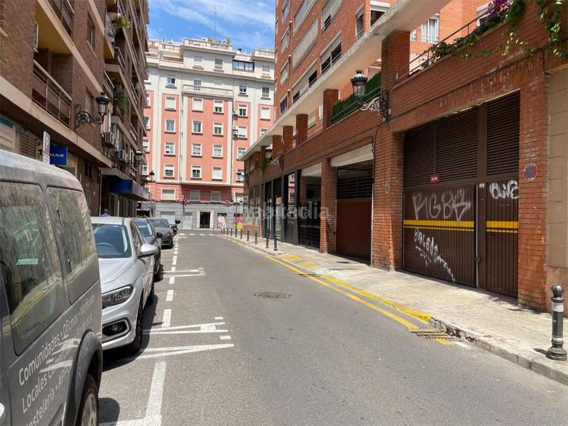 Foto 193cda03-9739-4b99-8d6b-8722f93206c4. Car parking in carrer de timoneda 3 in Arrancapins Valencia