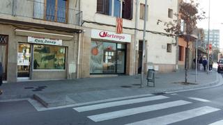 Local commercial à Passeig de la muntanya 10. Muy buena rentabilidad más del 7%