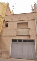 Maison jumelée à Carrer de sant roc 23. Casa sin distribución interior zona puerto