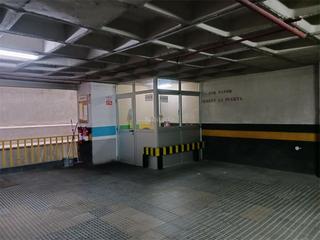 Miete Autoparkplatz in Carrer dels almogàvers 74. El parc i la llacuna del poblenou / carrer dels al