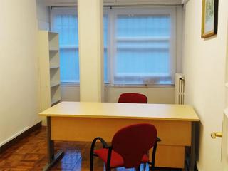 Miete Büro in Calle de sangüesa 6. 2º ensanche / calle de sangüesa