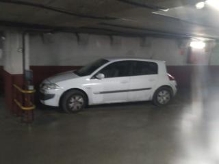 Rent Car parking in Paseo de la castellana 218. Aparcamiento coche grande o furgoneta