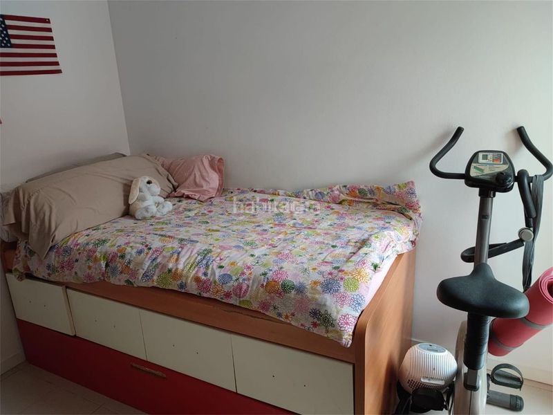 Foto aca762cd-04d9-4abf-9bce-edfa70452a97. Flat in carrer d' aurora bertrana i salazar 35 in Girona