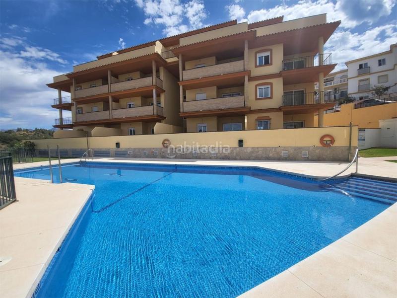 Foto a8e3698a-a61f-43f8-8069-cd74d37ab6c2. Piso en urbanización el faro 275 El Faro de Calaburra - Chaparral / urbanización el en Mijas