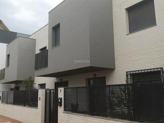 Casa en Plaza iris 2. Calahonda - carchuna / plaza iris