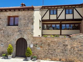 Maison à Calle burgos 40. Cuevas de san clemente / calle burgos