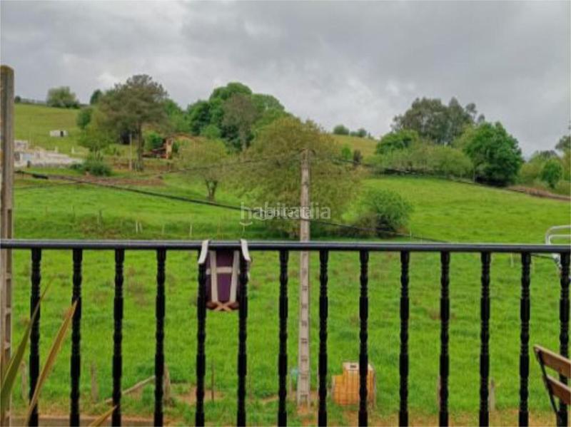 Foto 781f6350-d99e-4716-943a-0a736ceea68f. Casa adossada a barrio cereceda 33 a Rasines