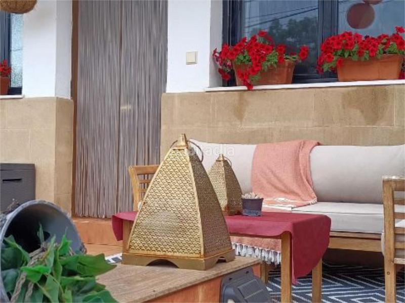 Foto eb20cd83-ad33-46d9-85ee-ca2e911dc4c9. Casa adossada a barrio cereceda 33 a Rasines