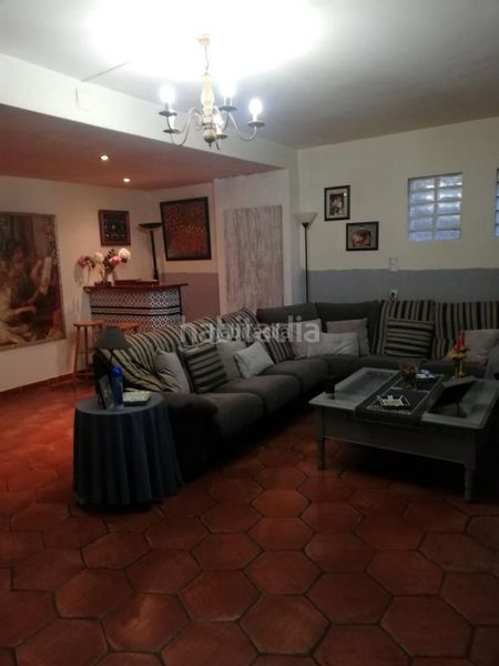Foto ab6fb0f6-3de5-4ee0-8e1d-128f8c0ba965. House in calle montes universales 8 in Utebo