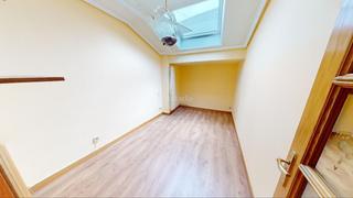 Dúplex a Calle hospital militar 4. Venta de dúplex en burgos centro