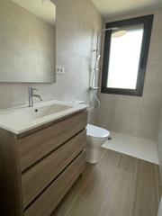 Doppelhaus in Carrer bressols 25. Venta casa nueva a estrenar con jardin