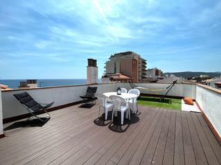 Lloguer Pis a Passeig de josep mundet 38. Atico duplex a 20m de la playa- alquiler quincenal