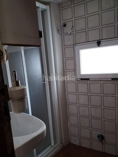 Foto a39de21d-7a26-498d-960c-3936056dabd6. Rent semi detached house in urbanización escarabote 312 in Boiro