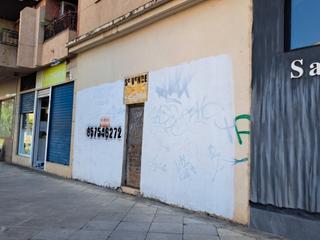 Local commercial à Calle manuel caballero venzalá 22. Para el negocio de tus sueños