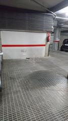 Lloguer Aparcament de moto a Gran via de carles iii 30. Parking moto zona les corts sants