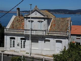 Casa a Avenida loureiro 5. Bueu / avenida loureiro