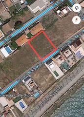 Wohngrundstück in Carrer xipre 13. Terreno segunda linea de mar
