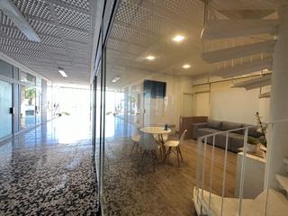 Local Comercial a Passeig de josep mundet 71. Local recien reformado en primera línea del mar