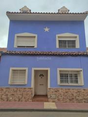 Maison jumelée à Calle balsas 6. Alberca / calle parra