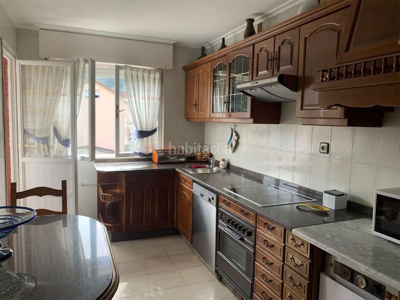 Foto 97c3089d-f3a2-43ed-8f20-141d20ee5b93. Piso en calle la novalle 77 / calle la novalle en Salas
