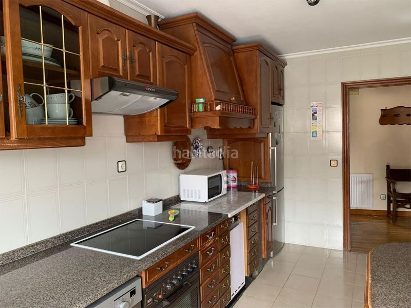Foto d7256ce8-4b9f-4193-8096-e84eae5ce825. Piso en calle la novalle 77 / calle la novalle en Salas