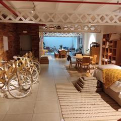 Business premise in Carrer de balmes 229. Local comercial en balmes
