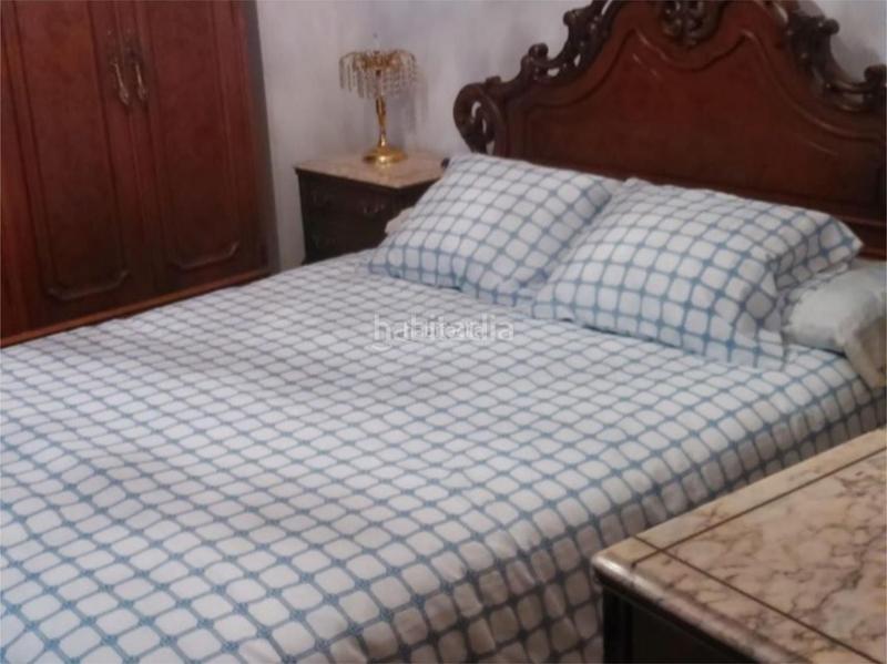 Foto b299ef2a-d48b-4952-b8eb-e57fb69f6e82. Lloguer pis a calle luna 7 a Écija