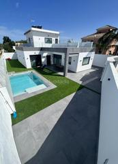 Lloguer Casa a Avenida calzada duquesa isabel 8. Centro - calzada - cabo noval / avenida calzada du