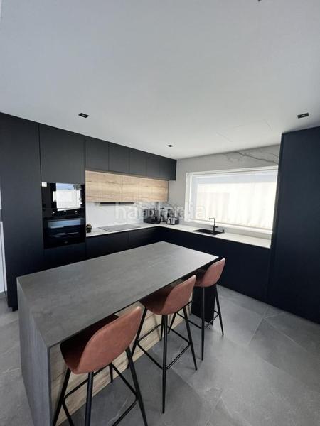 Foto 1318ec82-457f-454a-a088-ea19412bbee2. Miete haus in avenida calzada duquesa isabel 8 in Sanlúcar de Barrameda