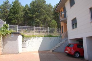 Maison jumelée à Avenida huertas sacrame 11. Centro / calle cabo finisterre