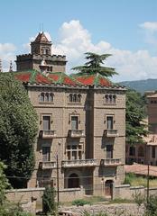 Casa en alquiler en gironella. finca modernista en