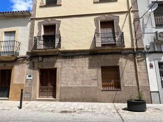 Casa adosada en Avenida constitución 34. Casar de cáceres / avenida constitución