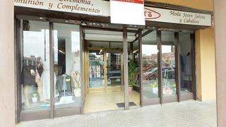 Local commercial à Carrer de l'hospital 11. Local 200 m2 en venta o alquiler, tienda ropa