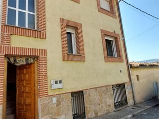Maison à Plaza de la feria 121. El barraco  / calle las parras
