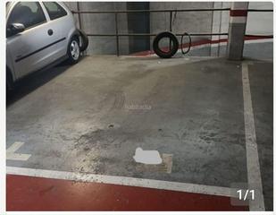 Affitto Posto auto in Carrer de lluís marià vidal 100. Plaza de aparcamiento para coche pequeño.