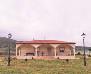 Location Mas à Calle burguillos 6. Lujosa casa campo