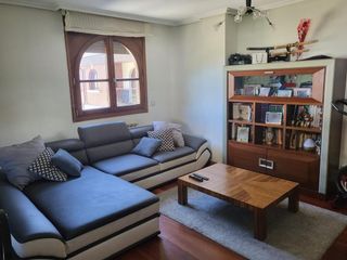 Piso en venta en santurtzi, las viñas. Ático dúple