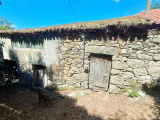 Casa adossada a Lugar veitureira 36. O saviñao  / lugar veitureira