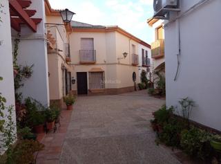 Casa adosada en alquiler en priego de córdoba. viv