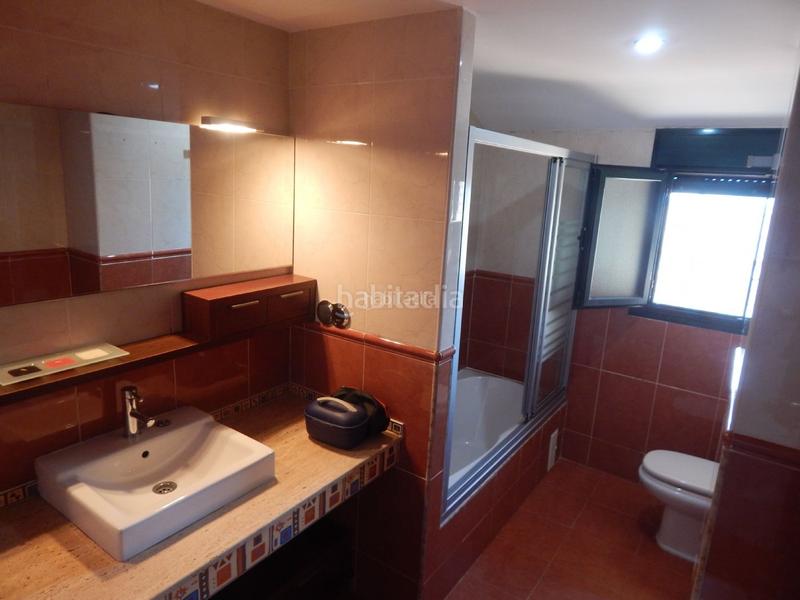 Foto 2c1c68d2-31d3-4b64-9b75-919e7d1cf1f0. Ático en calle doñana 26 ático duplex con amplia terraza en Cáceres