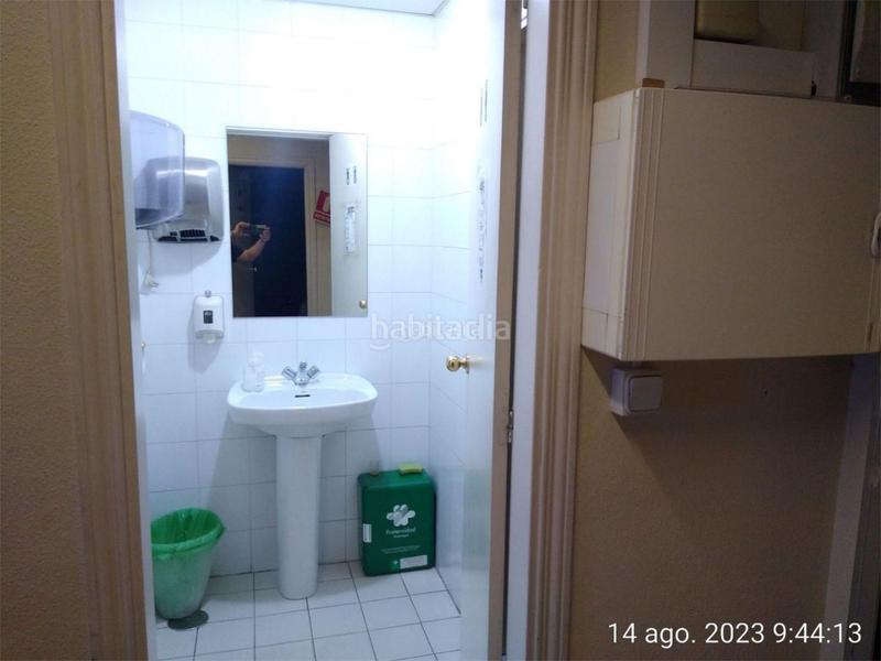 Foto da4f746f-46b4-4970-b342-0bc357f393c0. Office space in transversal segunda 7 in Villaverde Alto Madrid