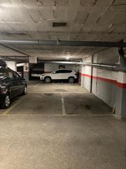 Parking coche en Carrer del rector triadó 88. Dos plazas de 4,70 x 2,30  - muy buen precio.