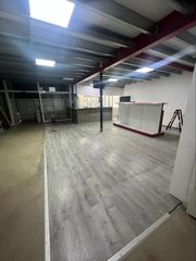 Miete Fabrikhalle in Carrer de francesc layret 21. Nave martorelles  con tienda y almacén