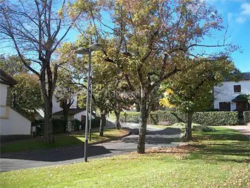 Foto 196e0bf3-94ad-49ec-8ce8-219a9f7d5564. Lloguer casa a calle albareda 25 a Estación Jaca