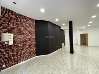 Miete Geschäftsraum in Avenida del padre isla 81. Alquiler de local comercial en avenida padre isla