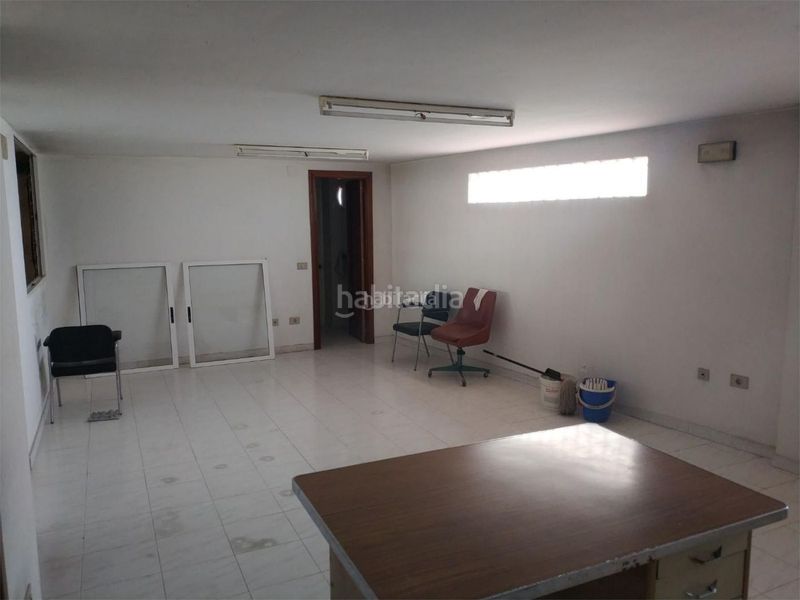 Foto 30109989-2220-4206-89f8-10d6c5271ce8. Rent office space in rúa anxo senra 21 in Noia