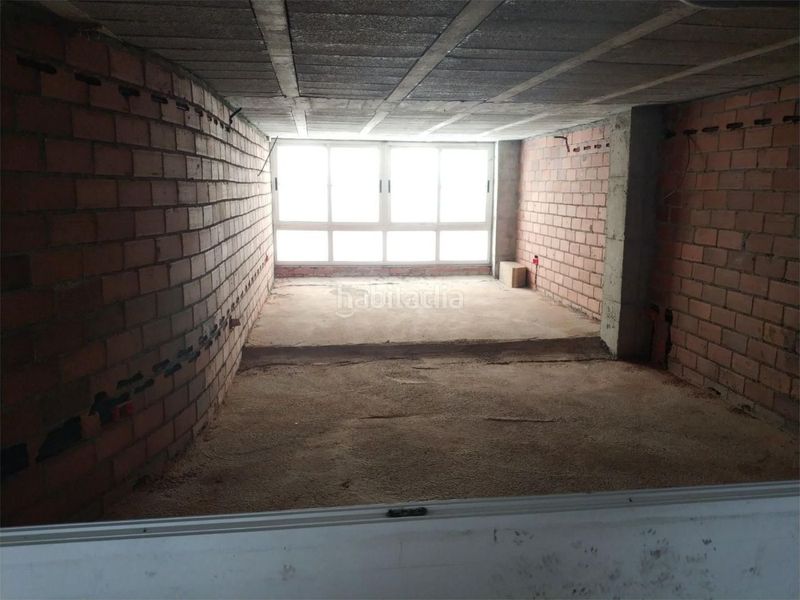 Foto 8a130ec5-b0c4-4fcb-8450-8ddbec8e8fee. Rent office space in rúa anxo senra 21 in Noia