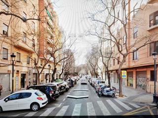 Local Comercial a Carrer d'honorat juan 2. Se vende local comercial de 156m2